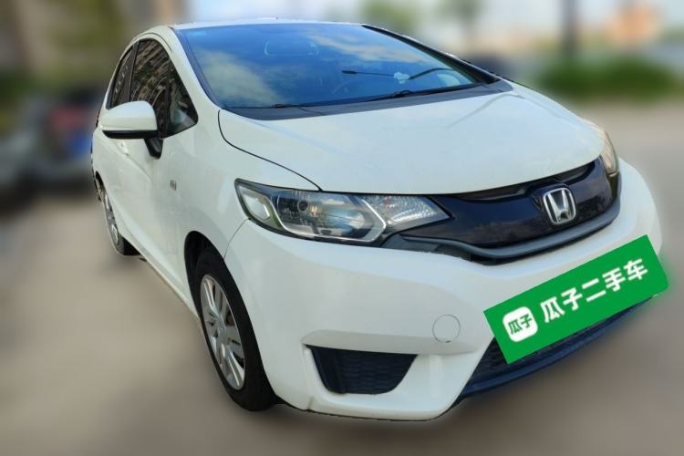 Used Honda Fit 2016 1.5L LXS CVT Comfort Sunroof Version Front Right 45 Deg