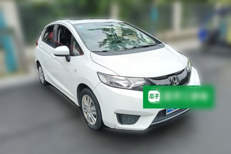 Used Honda Fit 2016 1.5L LXS CVT Comfort Sunroof Version Front Right 45 Deg