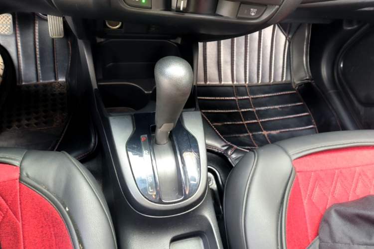 Used Honda Fit 2016 1.5L LXS CVT Comfort Sunroof Version Gear Lever