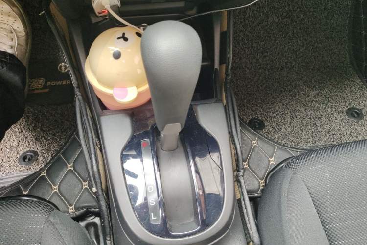 Used Honda Fit 2016 1.5L LXS CVT Comfort Sunroof Version Gear Lever