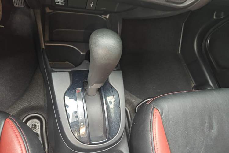 Used Honda Fit 2016 1.5L LX CVT Comfort Model Gear Lever