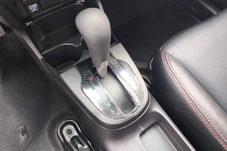 Used Honda Fit 2016 1.5L LX CVT Comfort Model Gear Lever