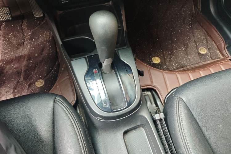 Used Honda Fit 2016 1.5L LXS CVT Comfort Sunroof Version Gear Lever