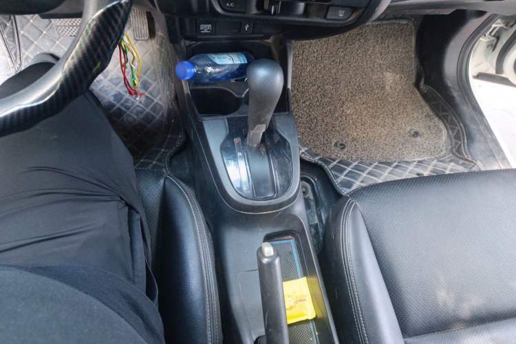 Used Honda Fit 2016 1.5L LXS CVT Comfort Sunroof Version Gear Lever