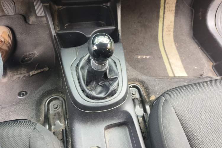 Used Honda Fit 2016 1.5L LX Manual Comfort Model Gear Lever