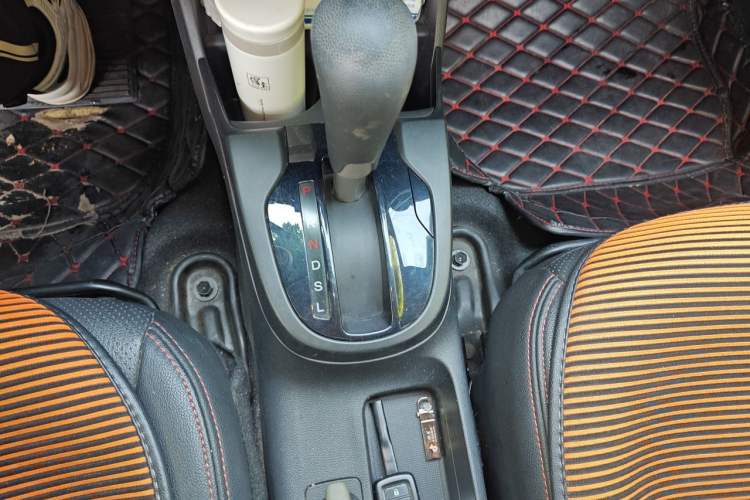 Used Honda Fit 2016 1.5L LX CVT Comfort Model Gear Lever