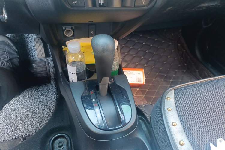 Used Honda Fit 2016 1.5L LX CVT Comfort Model Gear Lever