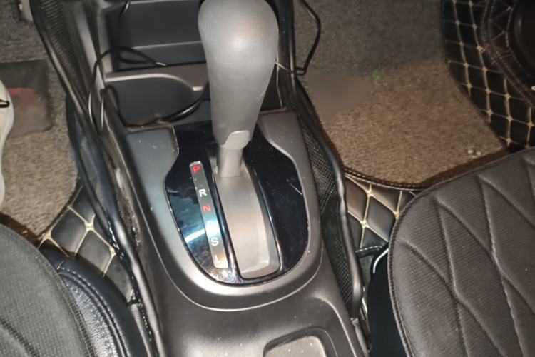 Used Honda Fit 2016 1.5L LXS CVT Comfort Sunroof Version Gear Lever