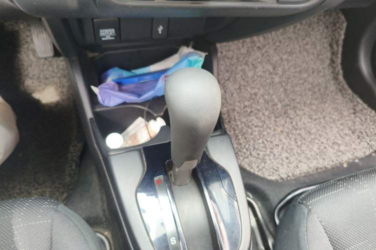 Used Honda Fit 2016 1.5L LX CVT Comfort Model Gear Lever