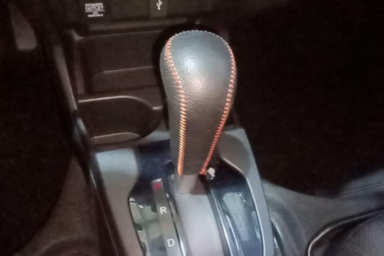 Used Honda Fit 2016 1.5L LX CVT Comfort Model Gear Lever