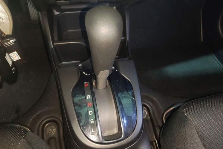 Used Honda Fit 2016 1.5L LX CVT Comfort Model Gear Lever