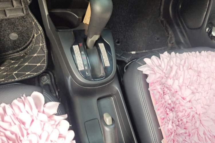 Used Honda Fit 2016 1.5L LXS CVT Comfort Sunroof Version Gear Lever