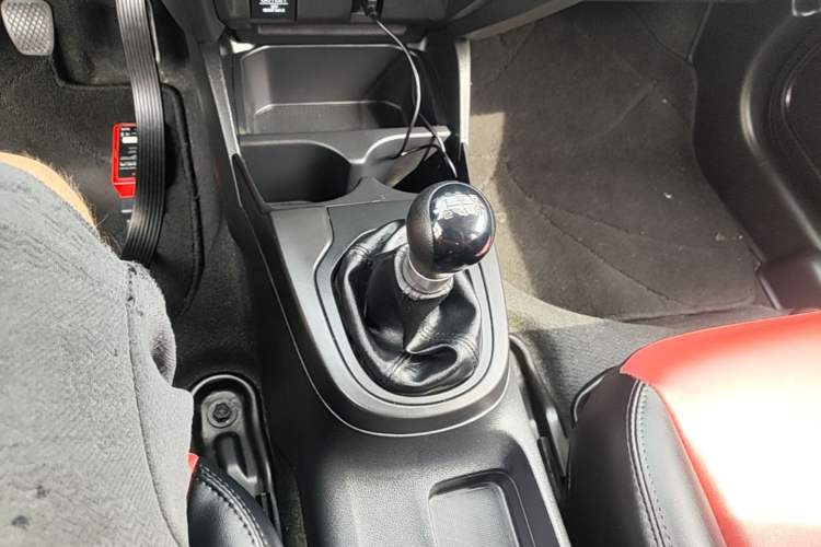 Used Honda Fit 2016 1.5L LX Manual Comfort Model Gear Lever
