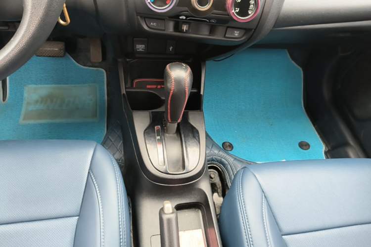 Used Honda Fit 2016 1.5L LX CVT Comfort Model Gear Lever