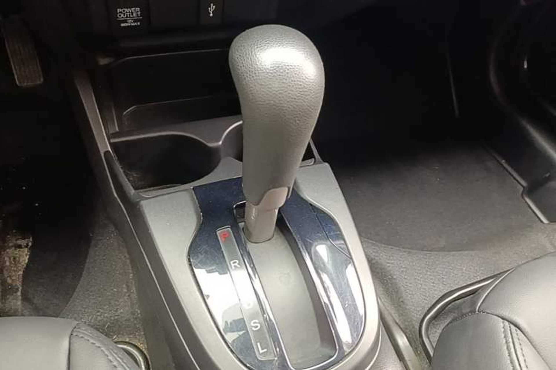 Used Honda Fit 2016 1.5L LX CVT Comfort Model Gear Lever