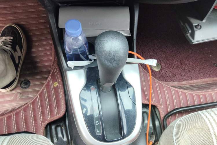 Used Honda Fit 2016 1.5L EX CVT Elite Edition Gear Lever