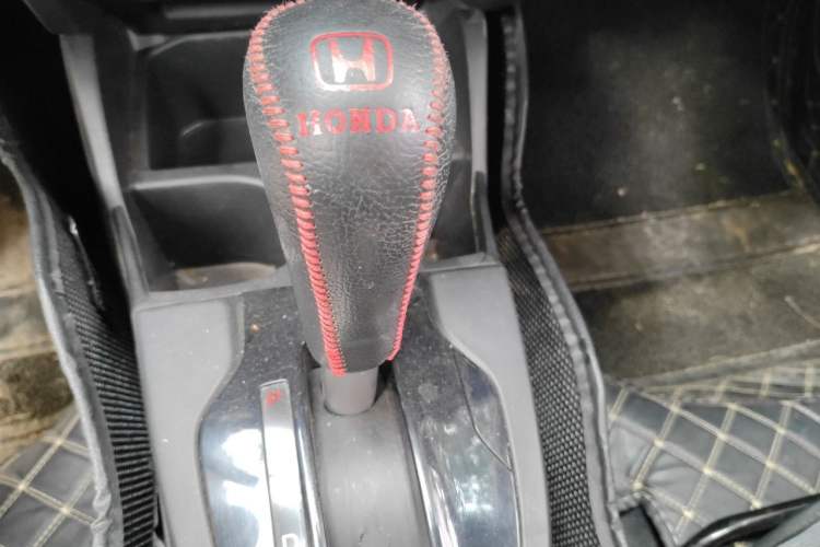 Used Honda Fit 2016 1.5L LXS CVT Comfort Sunroof Version Gear Lever