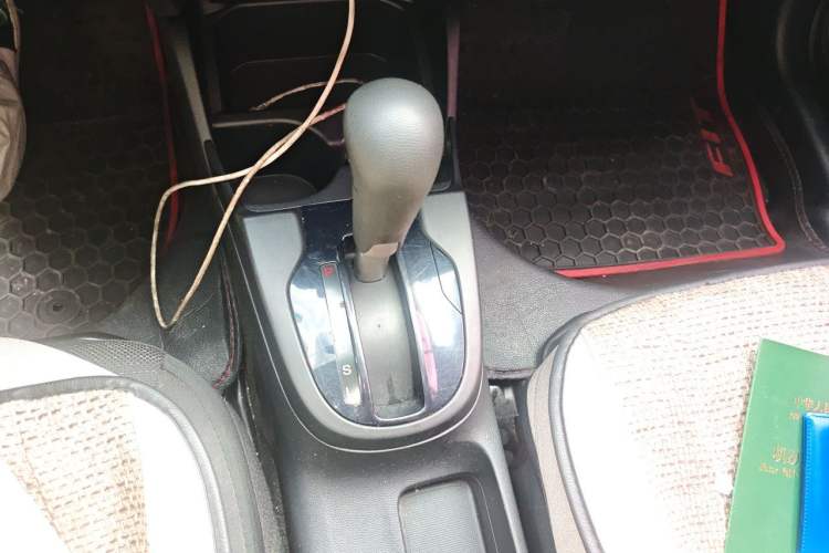 Used Honda Fit 2016 1.5L LX CVT Comfort Model Gear Lever