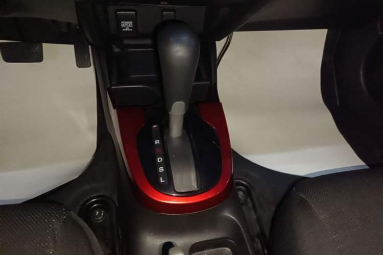 Used Honda Fit 2016 1.5L LX CVT Comfort Model Gear Lever
