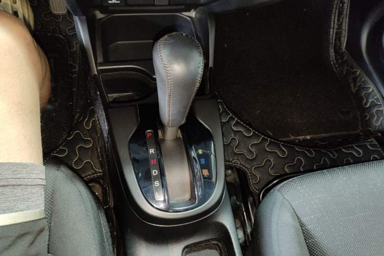 Used Honda Fit 2016 1.5L LX CVT Comfort Model Gear Lever
