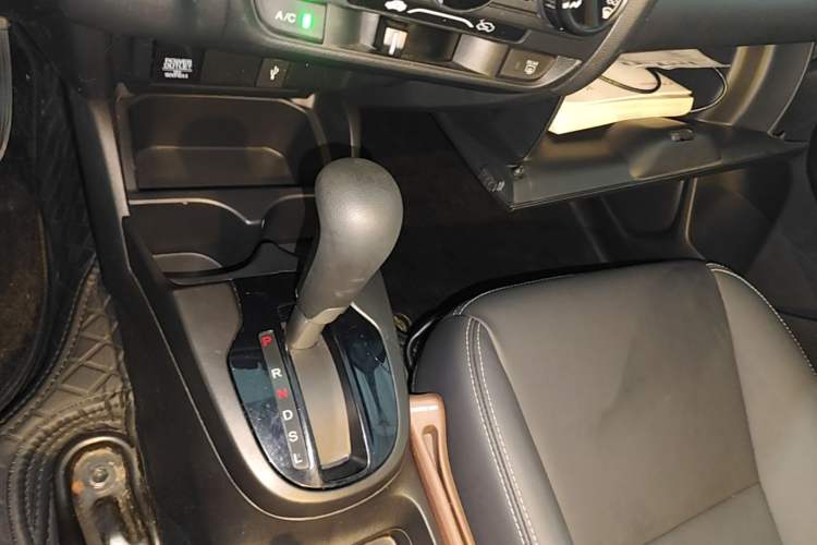 Used Honda Fit 2016 1.5L LX CVT Comfort Model Gear Lever