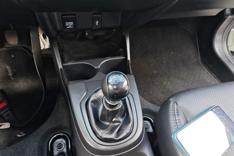 Used Honda Fit 2016 1.5L LX Manual Comfort Model Gear Lever