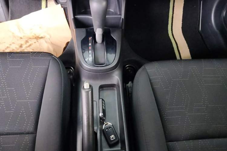 Used Honda Fit 2016 1.5L LXS CVT Comfort Sunroof Version Gear Lever