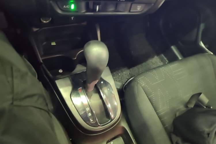Used Honda Fit 2016 1.5L LX CVT Comfort Model Gear Lever