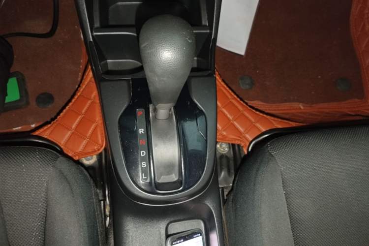 Used Honda Fit 2016 1.5L LXS CVT Comfort Sunroof Version Gear Lever
