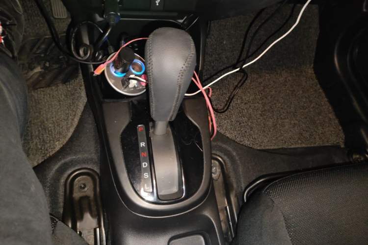 Used Honda Fit 2016 1.5L LXS CVT Comfort Sunroof Version Gear Lever