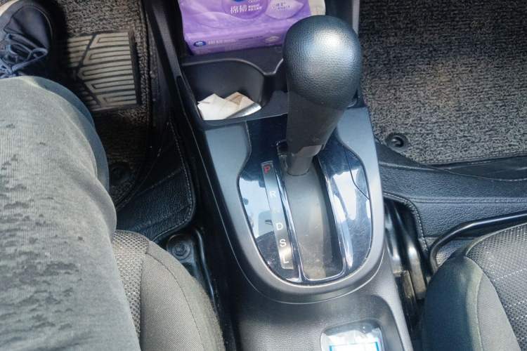 Used Honda Fit 2016 1.5L LXS CVT Comfort Sunroof Version Gear Lever