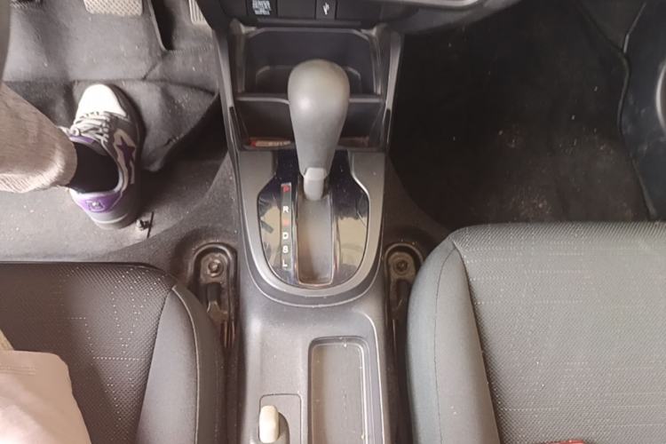 Used Honda Fit 2016 1.5L LXS CVT Comfort Sunroof Version Gear Lever