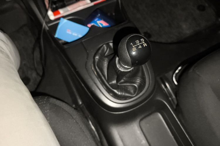 Used Honda Fit 2016 1.5L LX Manual Comfort Model Gear Lever
