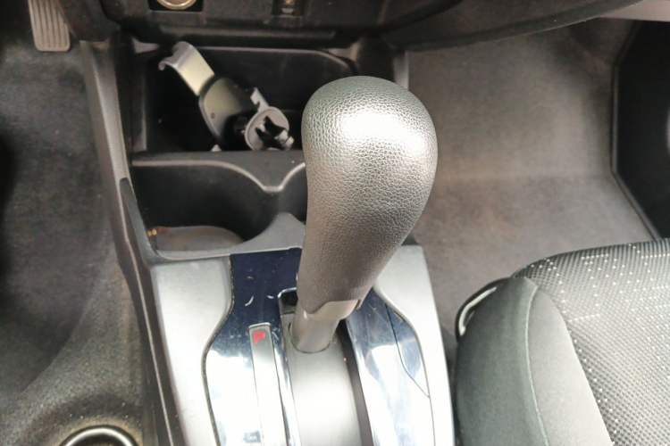 Used Honda Fit 2016 1.5L LXS CVT Comfort Sunroof Version Gear Lever