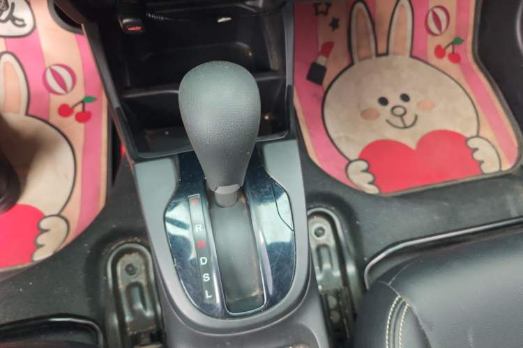 Used Honda Fit 2016 1.5L LXS CVT Comfort Sunroof Version Gear Lever