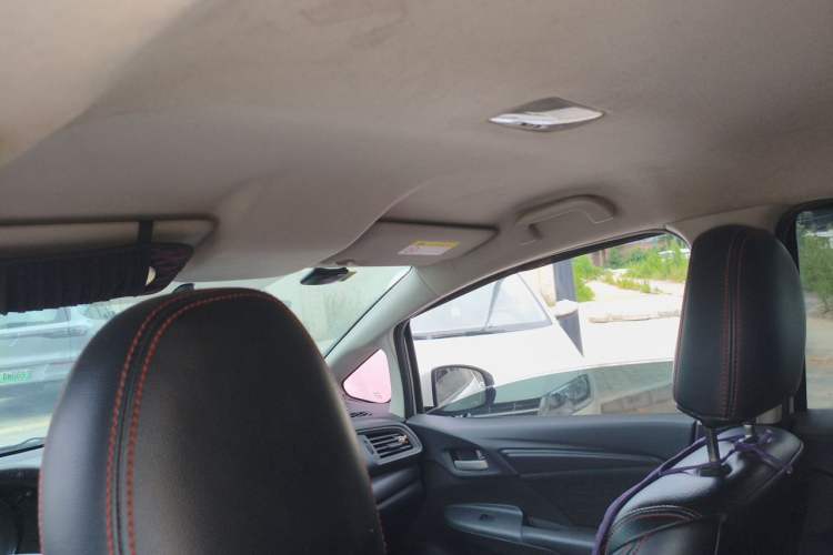 Used Honda Fit 2016 1.5L LX CVT Comfort Model Headliner