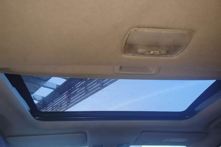 Used Honda Fit 2016 1.5L SES CVT Fashion Sunroof Edition Headliner