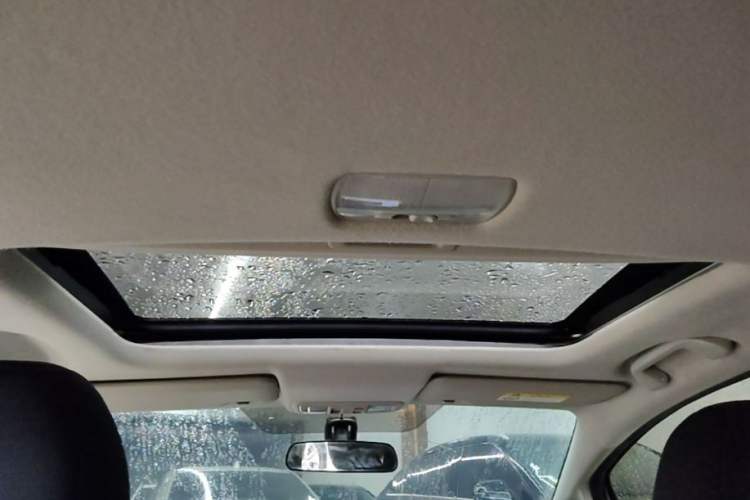 Used Honda Fit 2016 1.5L LXS CVT Comfort Sunroof Version Headliner