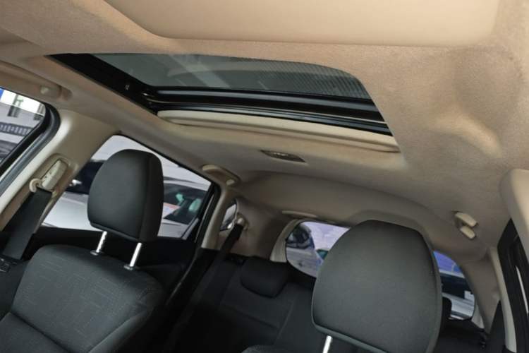 Used Honda Fit 2016 1.5L LXS CVT Comfort Sunroof Version Headliner