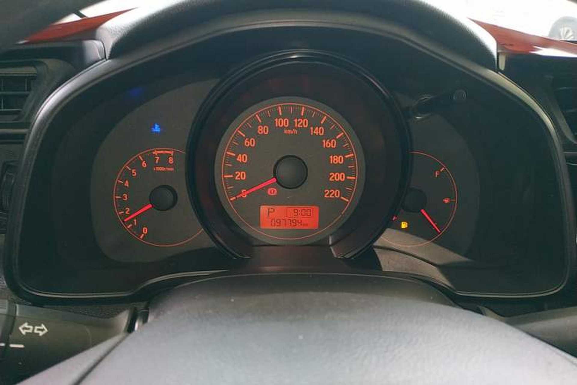 Used Honda Fit 2016 1.5L LX CVT Comfort Model Instrument Cluster