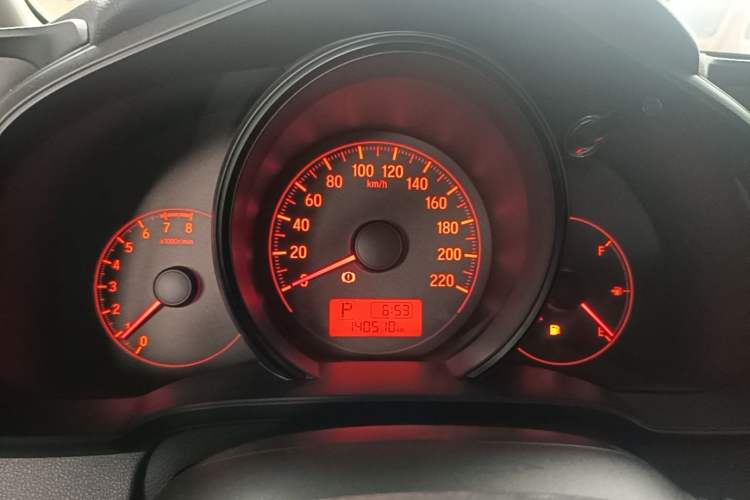 Used Honda Fit 2016 1.5L LX CVT Comfort Model Instrument Cluster