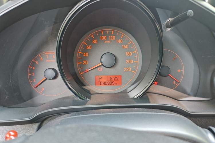 Used Honda Fit 2016 1.5L LX CVT Comfort Model Instrument Cluster