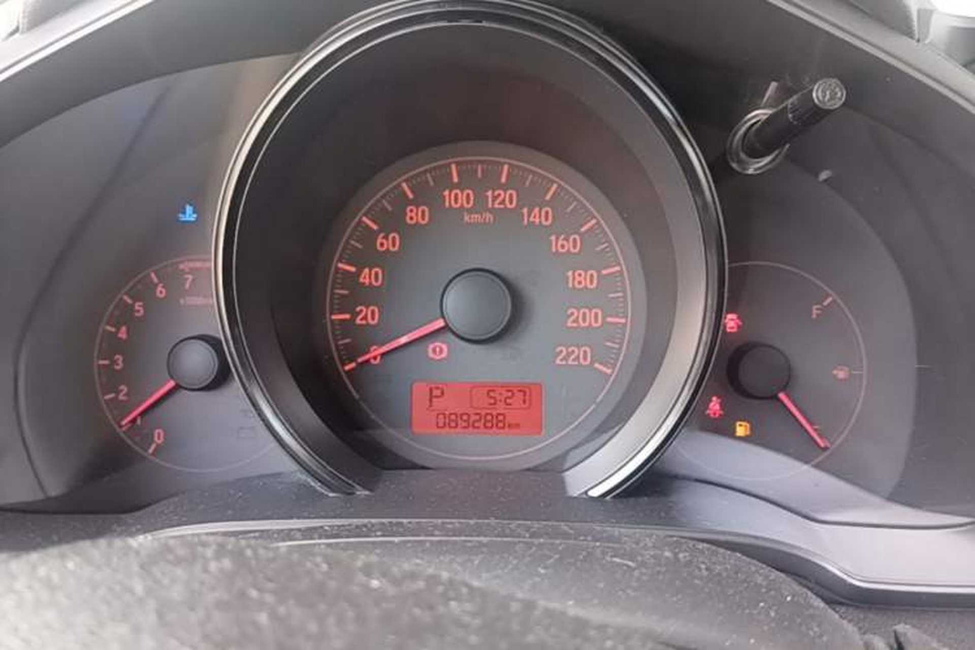 Used Honda Fit 2016 1.5L LX CVT Comfort Model Instrument Cluster