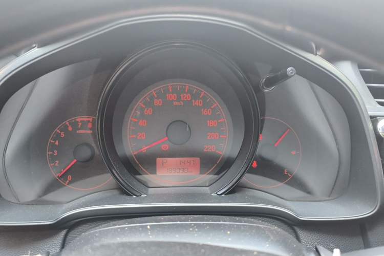 Used Honda Fit 2016 1.5L LX CVT Comfort Model Instrument Cluster