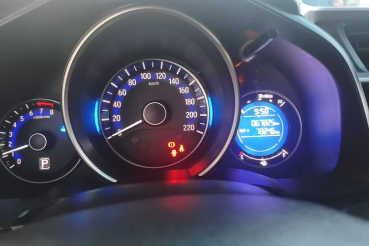 Used Honda Fit 2016 1.5L SES CVT Fashion Sunroof Edition Instrument Cluster