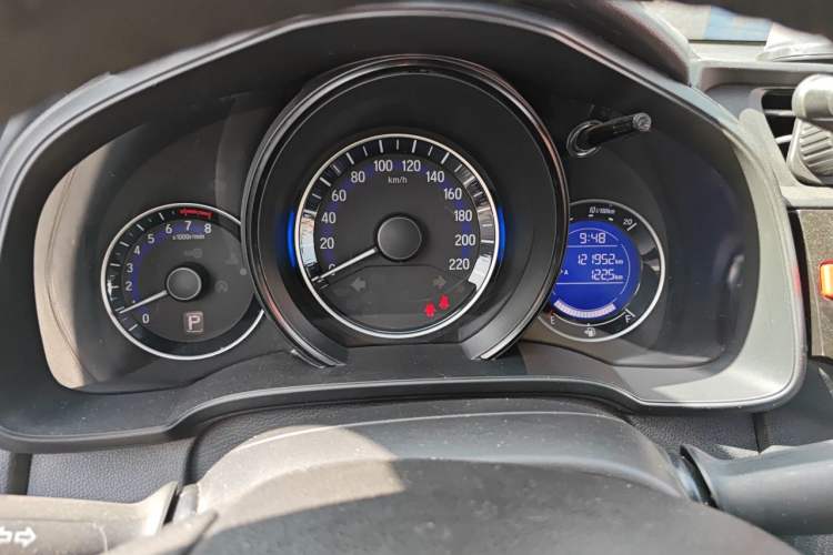 Used Honda Fit 2016 1.5L LXS CVT Comfort Sunroof Version Instrument Cluster