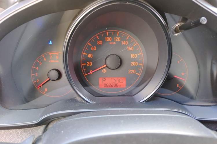 Used Honda Fit 2016 1.5L LX CVT Comfort Model Instrument Cluster