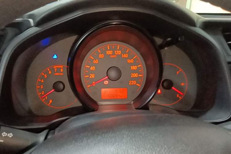 Used Honda Fit 2016 1.5L LX CVT Comfort Model Instrument Cluster