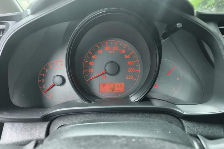 Used Honda Fit 2016 1.5L LX CVT Comfort Model Instrument Cluster
