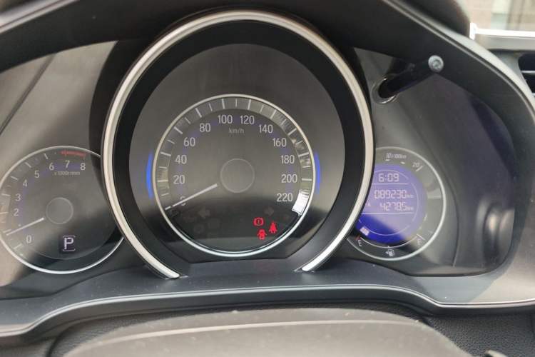 Used Honda Fit 2016 1.5L SES CVT Fashion Sunroof Edition Instrument Cluster